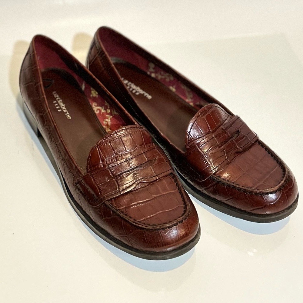 liz claiborne - women’s loafers